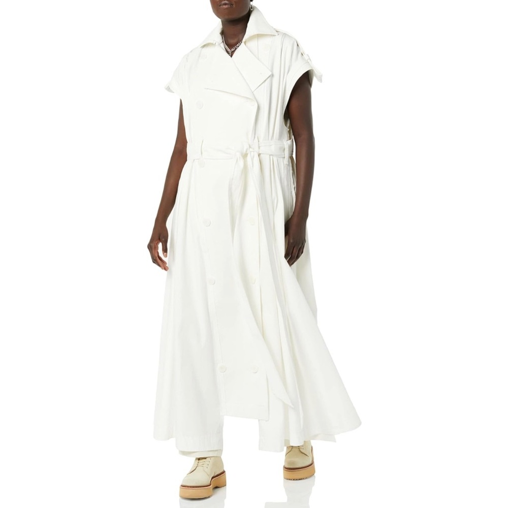 Voluminous Sleeveless Trench Coat in White - Maison Blanche - All Gender  - NWT
